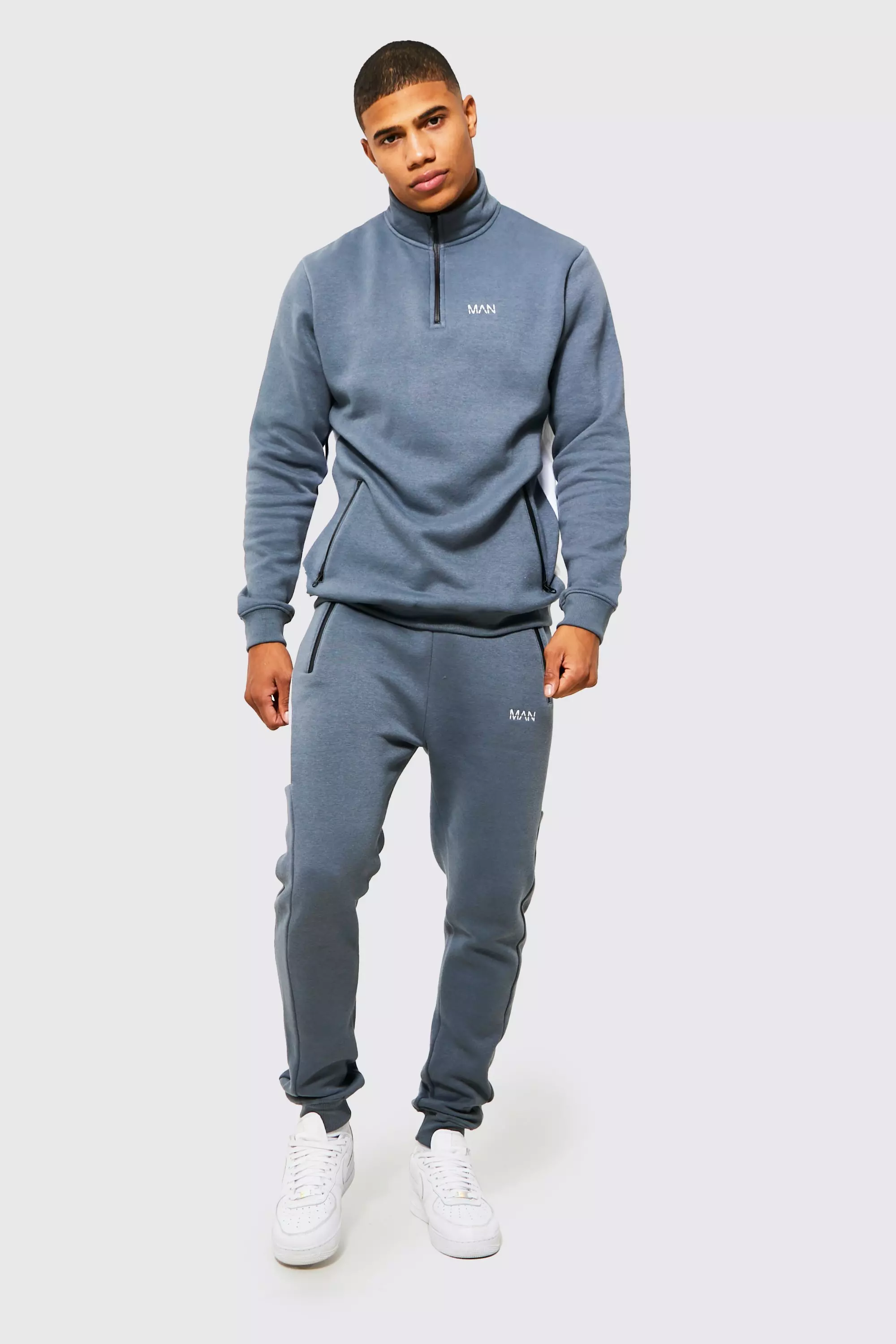 Half store zip tracksuit